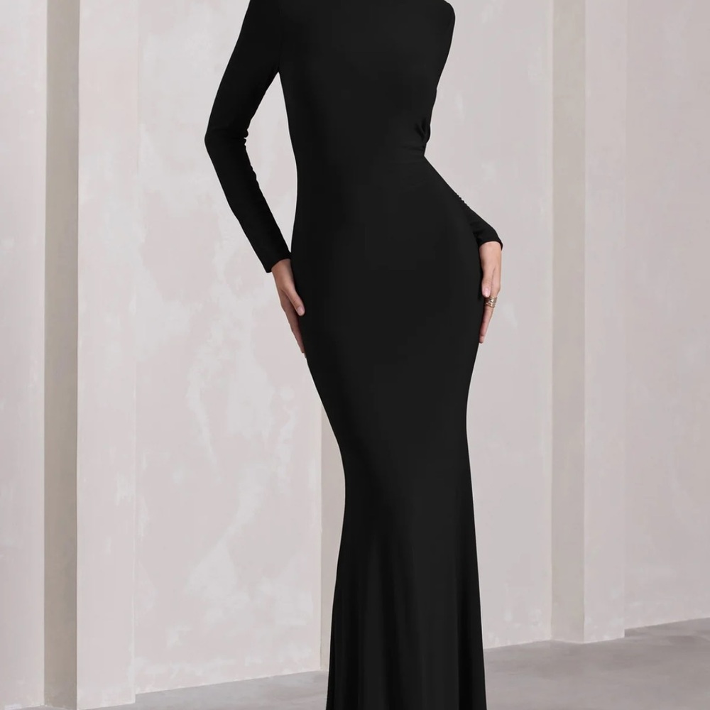 Black Backless Plunge Gown - Picture 3 of 5